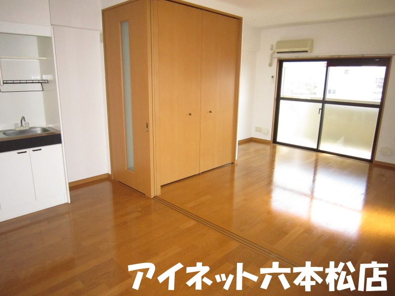 その他部屋・スペース　日当たりもよく過ごしやすい一部屋です。