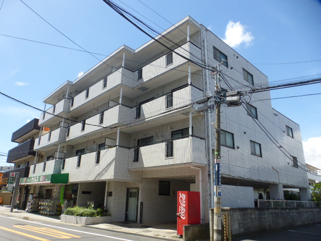建物外観　外観タイル貼りマンション　エレベーター付