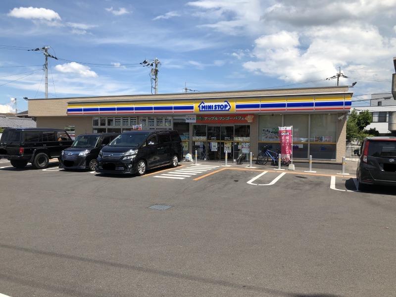 コンビニ　ミニストップ高松木太町店（コンビニ）まで391m