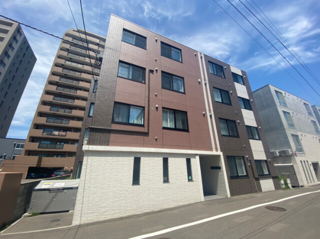 建物外観　札幌市中央区北４条西「ＬｕｘｅＭａｒｕｙａｍａ」