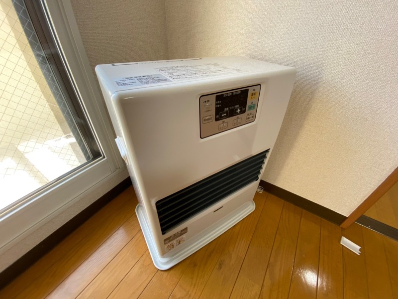 その他設備　灯油暖房です。札幌の寒い冬もこれで大丈夫！