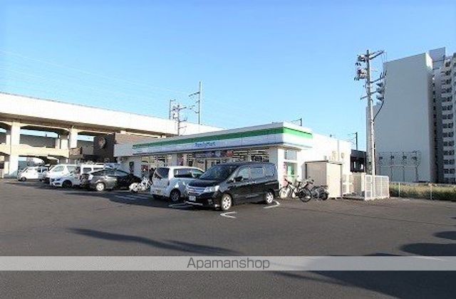 コンビニ　ファミリーマート　長町六丁目店（コンビニ）まで210m