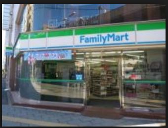 コンビニ　ファミリーマート神田岩本町一丁目店（コンビニ）まで117m