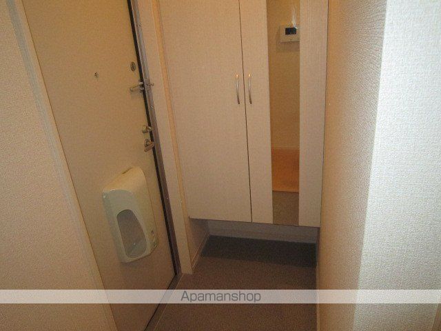 グランドソレーユIの玄関写真