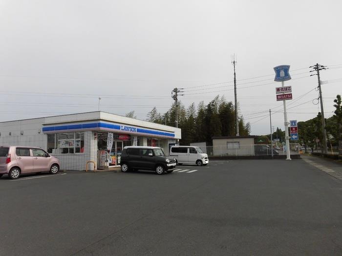 コンビニ　ローソン明野東5丁目店（コンビニ）まで183m