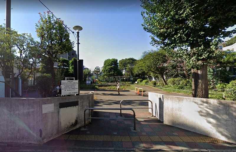 公園　世田谷区立用賀2丁目公園（用賀）（公園）まで681m