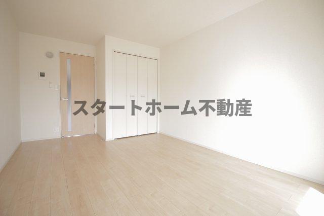 居室・リビング　明るい洋室です