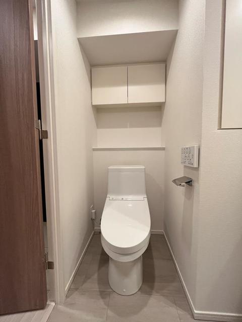 トイレ　※写真は同タイプ住戸です。