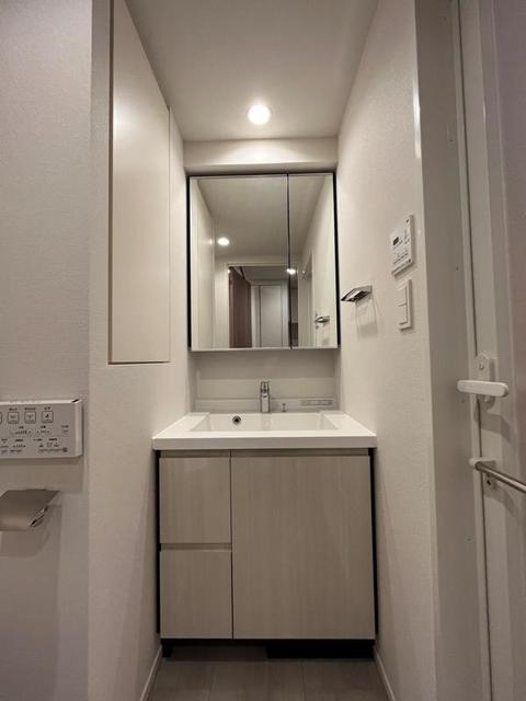 洗面設備　※写真は同タイプ住戸です。