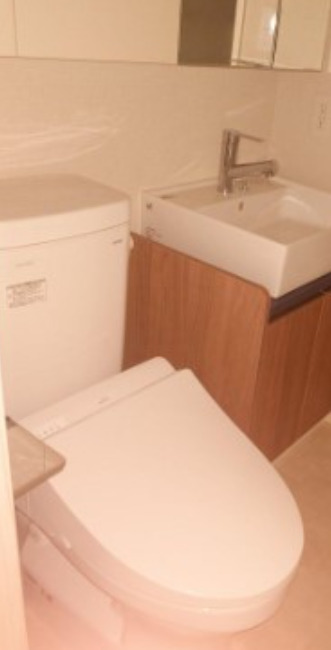 トイレ　※別部屋の参考写真です。