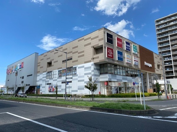 ショッピングセンター　フレスポ八潮（ショッピングセンター）まで752m