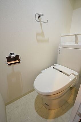 トイレ　（別タイプ参考写真）エステムコート池袋prime Axia