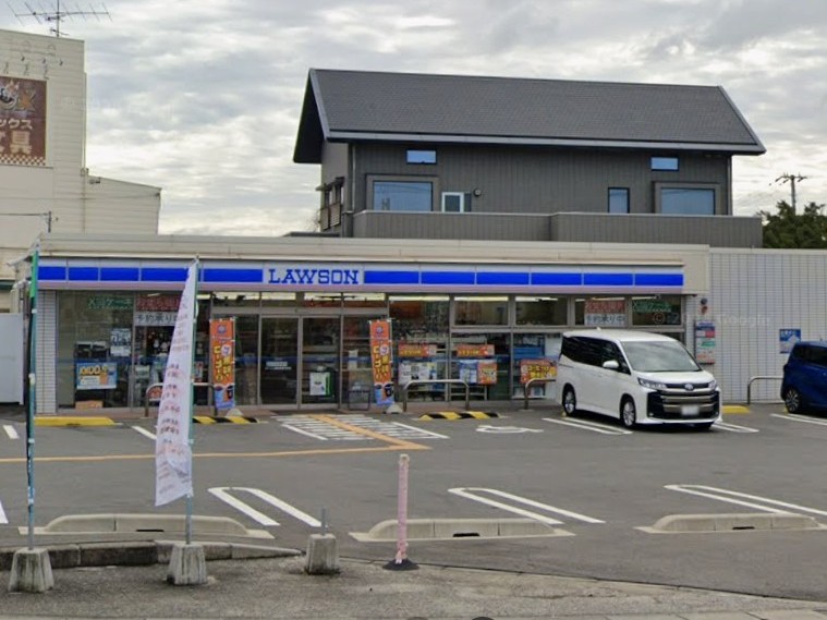 コンビニ　ローソン 姫路西新在家店（コンビニ）まで851m