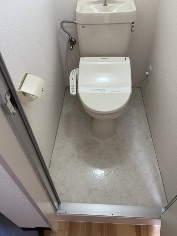 トイレ　シンプルで使いやすいトイレです