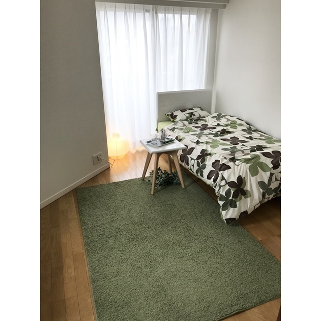居室・リビング　家具・調度品等は配置例です。実際の賃貸住居には含まれません。