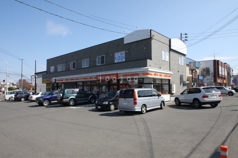 コンビニ　セイコーマート北野店（コンビニ）まで718m