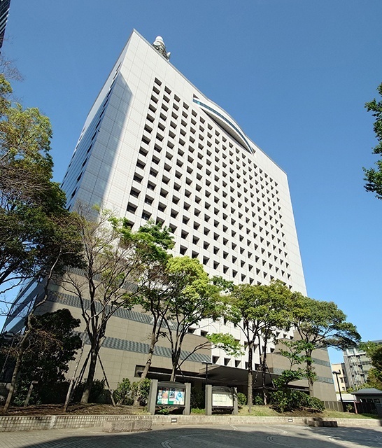 警察署・交番　神奈川県警察本部（警察署・交番）まで412m