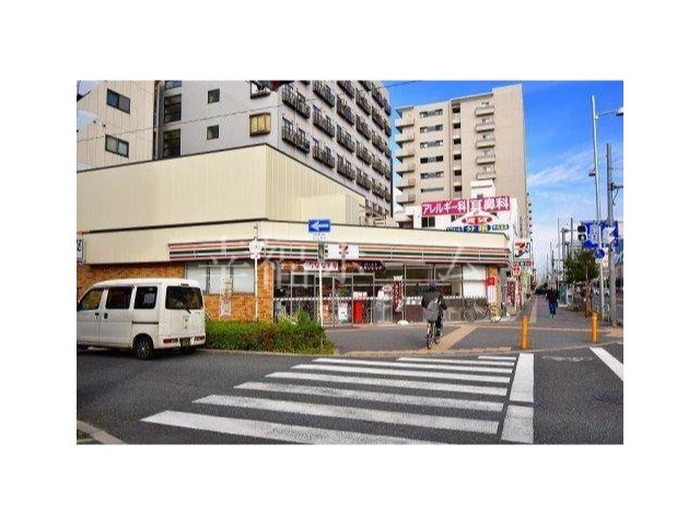 コンビニ　セブンイレブン大阪関目1丁目南店（コンビニ）まで54m