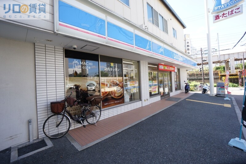 コンビニ　ローソン東中島1丁目店（コンビニ）まで106m