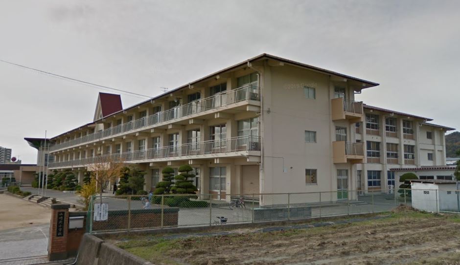 小学校　岩出市立山崎北小学校（小学校）まで1242m