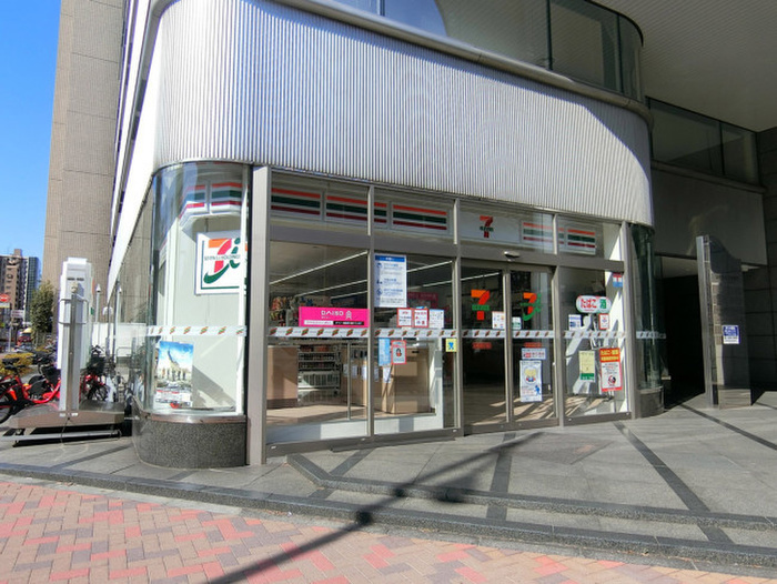 コンビニ　セブンイレブン西五反田3丁目店（コンビニ）まで210m