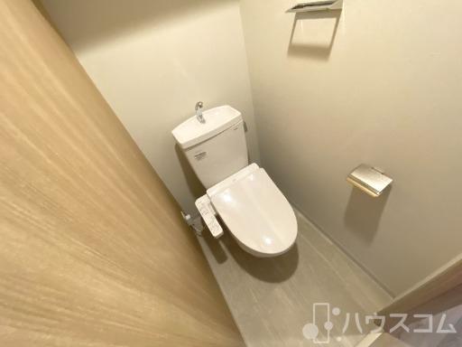 トイレ　冬場も安心の温水洗浄便座！