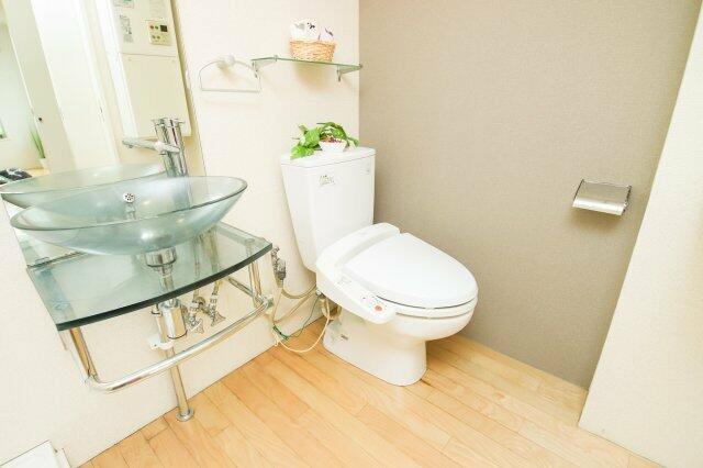 トイレ　※同じ間取りの違う部屋の写真…