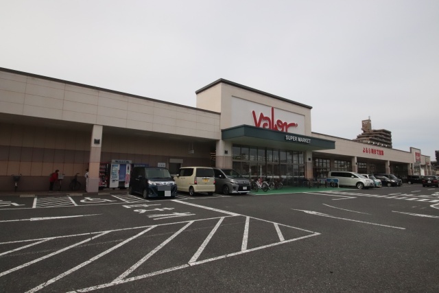 スーパー　スーパーマーケットバロー 新守山店（スーパー）まで900m