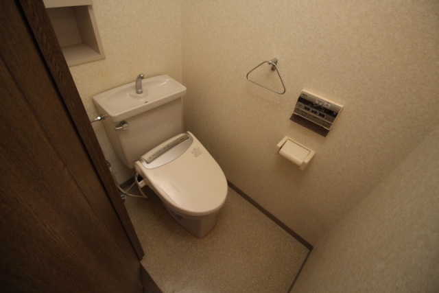 トイレ　別部屋参考写真