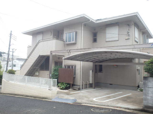 建物外観　旭化成ヘーベルハウス施行・鉄骨造・複層ガラス・閑静な住宅地・
