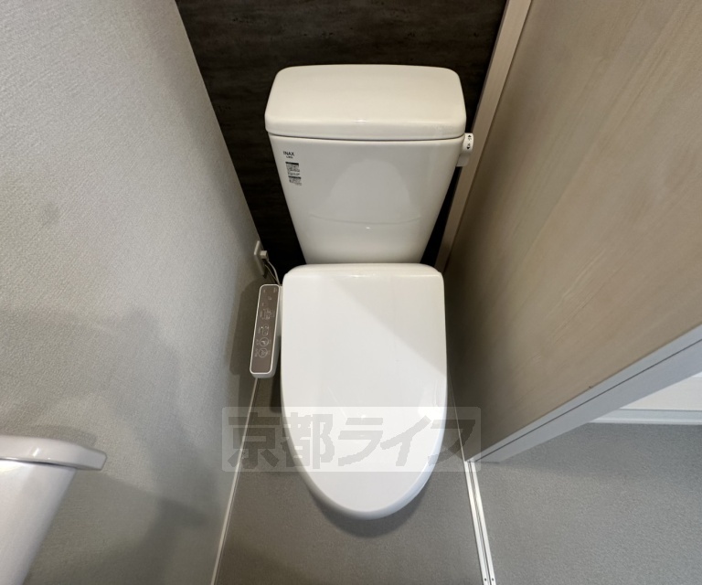 近鉄京都線 伏見駅 徒歩6分 3階建 築1年のトイレ写真