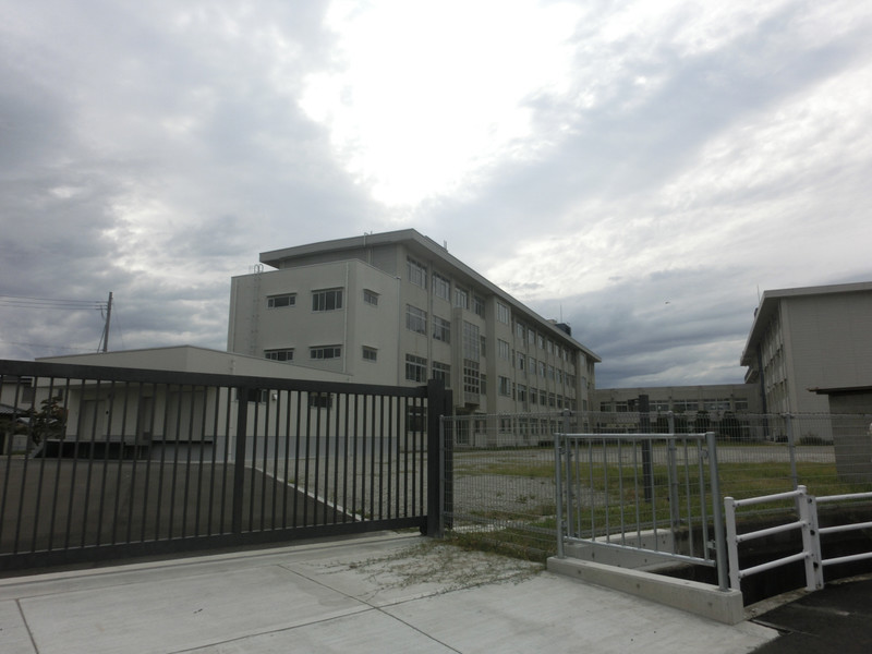 中学校　鹿島中学校（中学校）まで383m