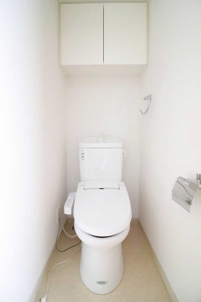 トイレ　※同物件、別部屋になります。