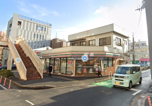 コンビニ　セブンイレブン 船橋湊町店（コンビニ）まで837m