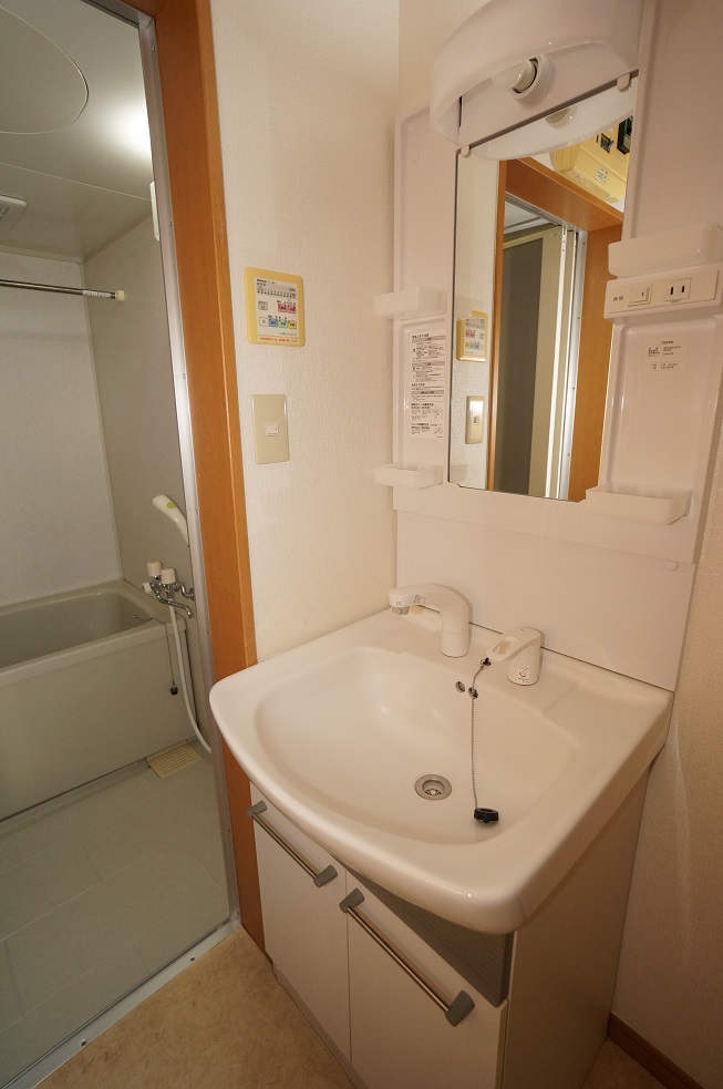 洗面設備　他階の写真になります。