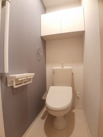 トイレ　清潔感のあるトイレです