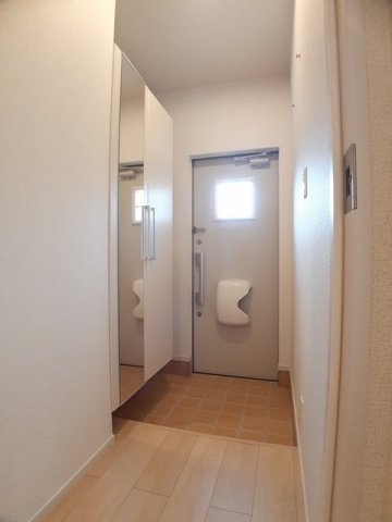 玄関　ゆったりとした玄関です