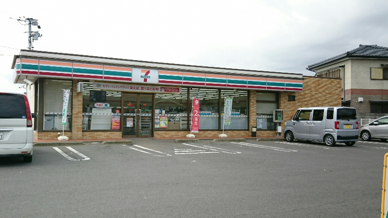 コンビニ　セブンイレブン 小長井牧店（コンビニ）まで20m