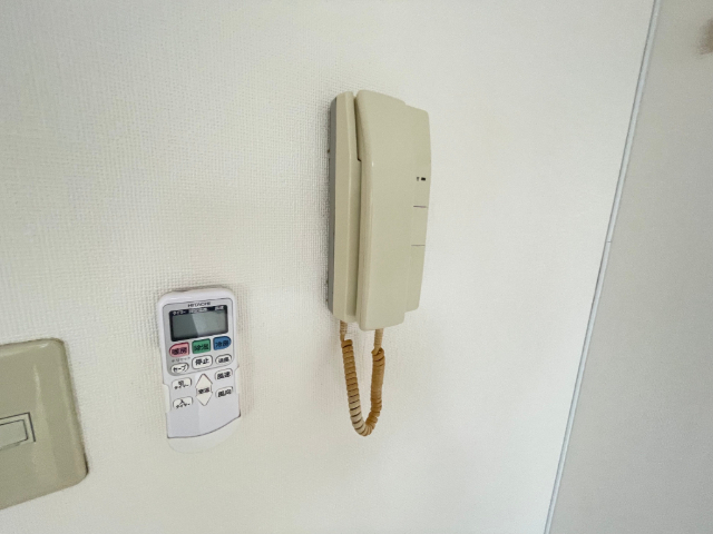 セキュリティ　オートロック、インターフォン付き