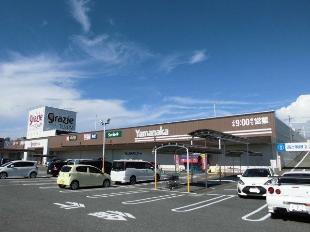 スーパー　ヤマナカ（スーパー）まで500m