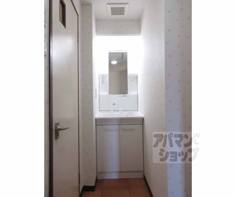 洗面設備　独立洗面台です！