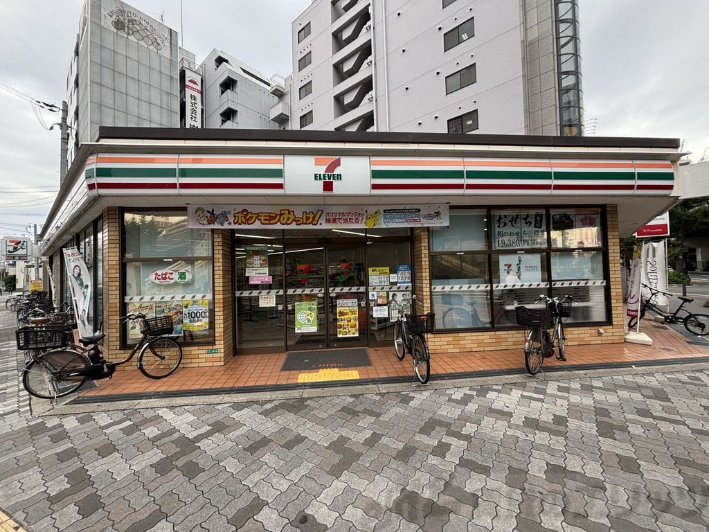 コンビニ　セブンイレブン東三国御堂筋店（コンビニ）まで140m
