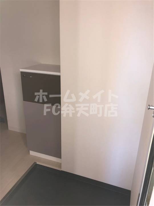 玄関　落ち着いた玄関です