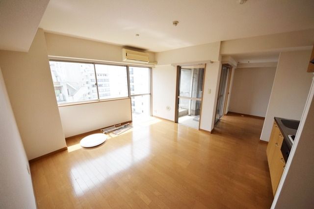 居室・リビング　★広々ひとり暮らしもお二人入居も可のお部屋です。★