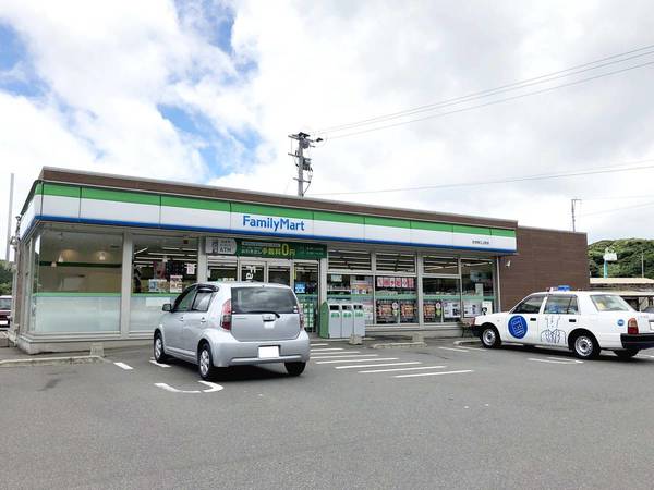 コンビニ　ファミリーマート江上店（コンビニ）まで800m