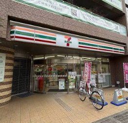 コンビニ　セブンイレブンJRさくら夙川駅前店（コンビニ）まで510m