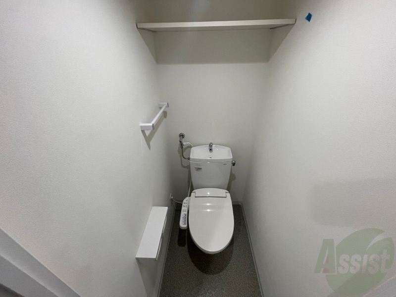 トイレ　こちらはトイレです。清潔感があり、安心して使用できます。