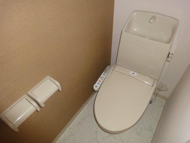 トイレ　シャワー付トイレ
