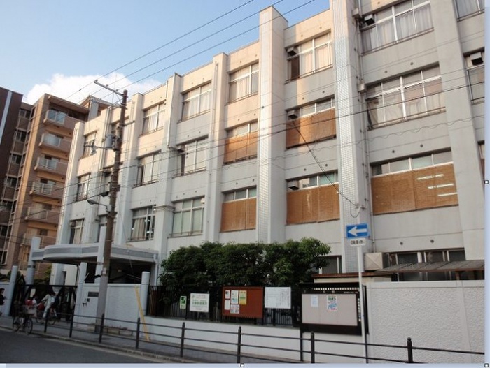 小学校　大阪市立豊崎本庄小学校（小学校）まで160m
