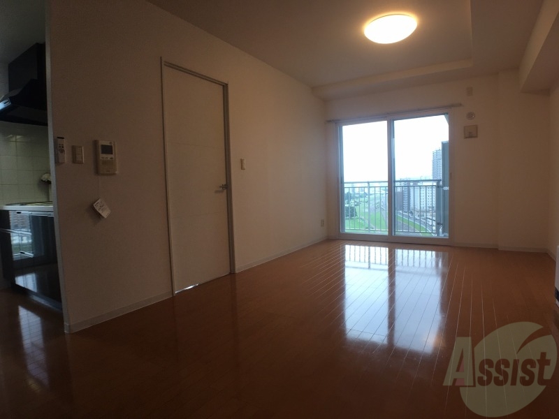 居室・リビング　広くてキレイなお部屋が広がっていて、充実した生活が送れそう。